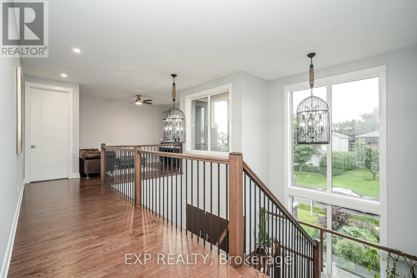 7 Phillip Drive