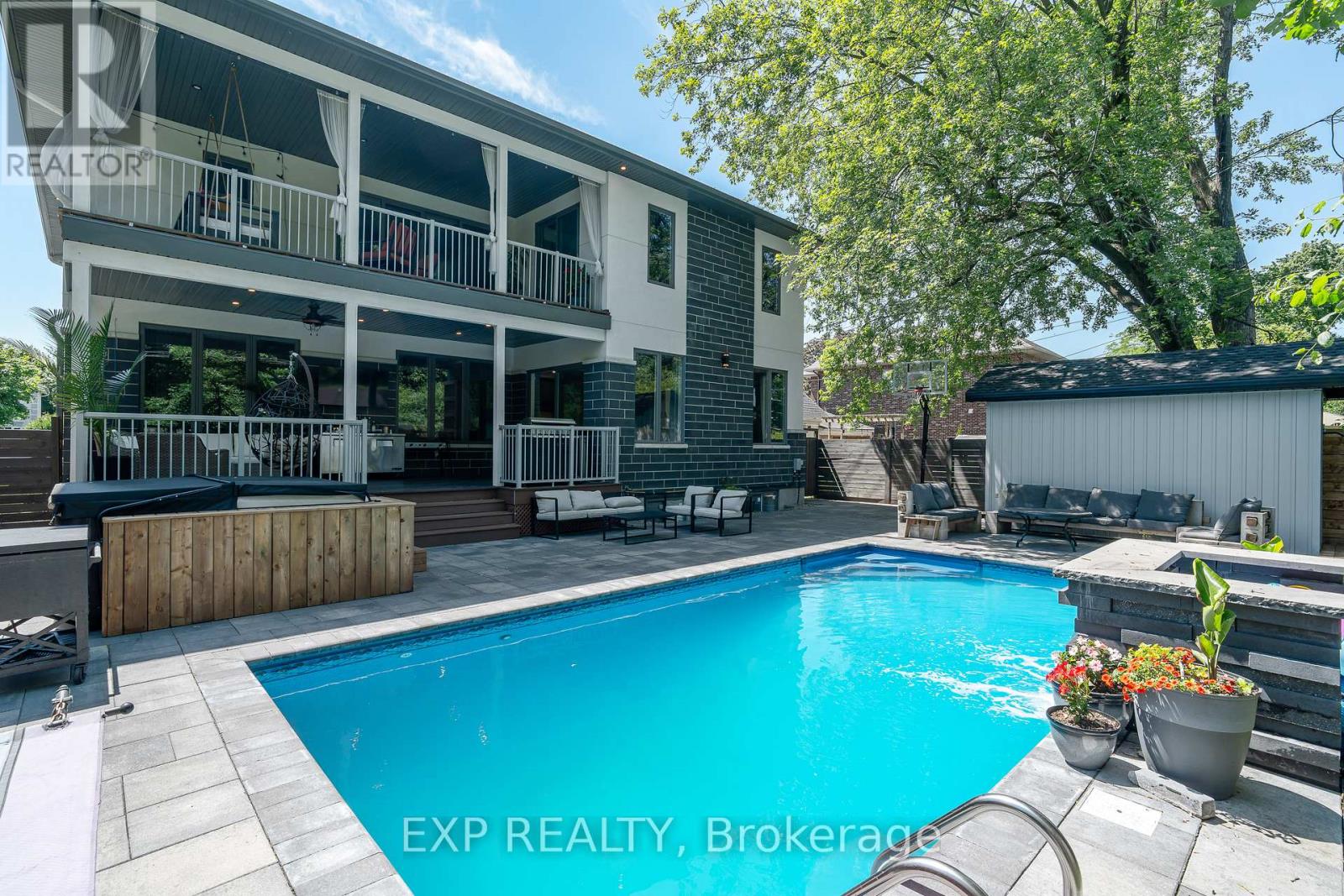 7 Phillip Drive
