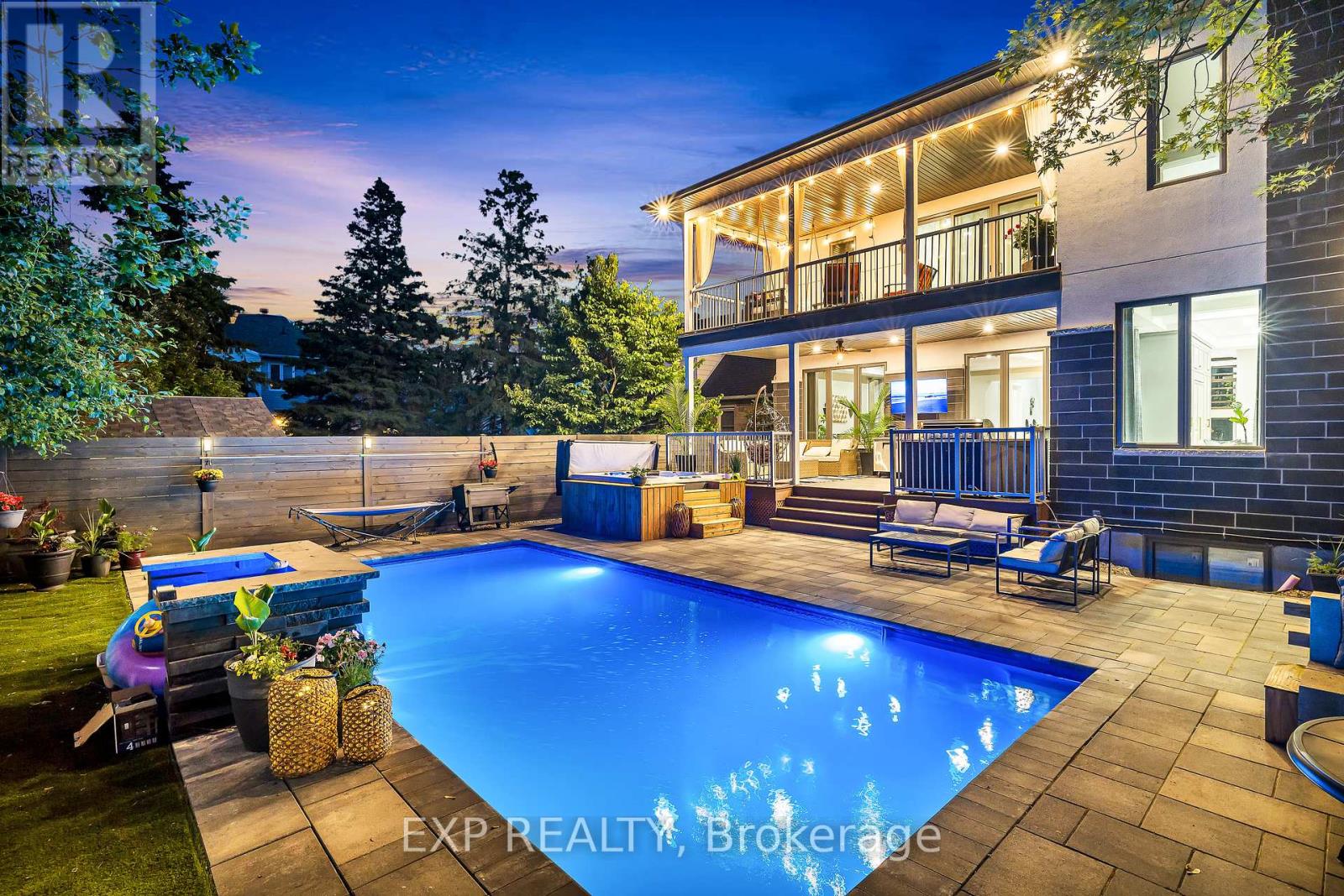 7 Phillip Drive
