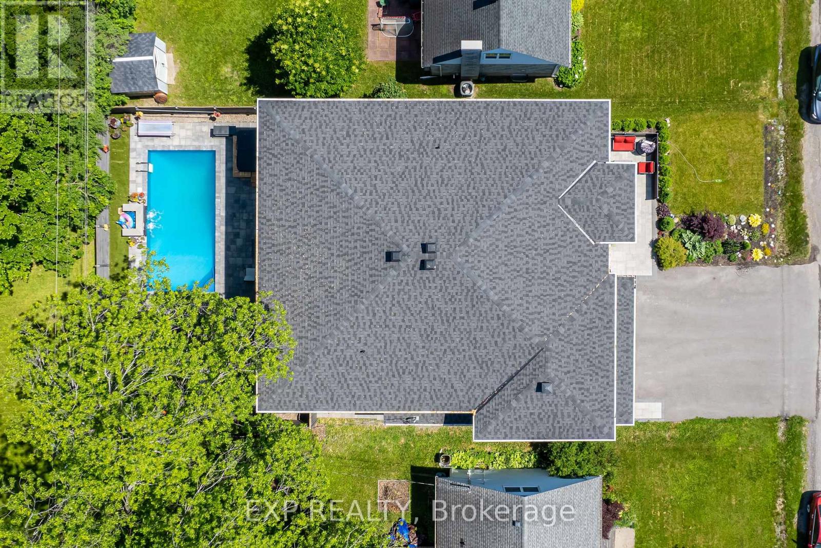7 Phillip Drive