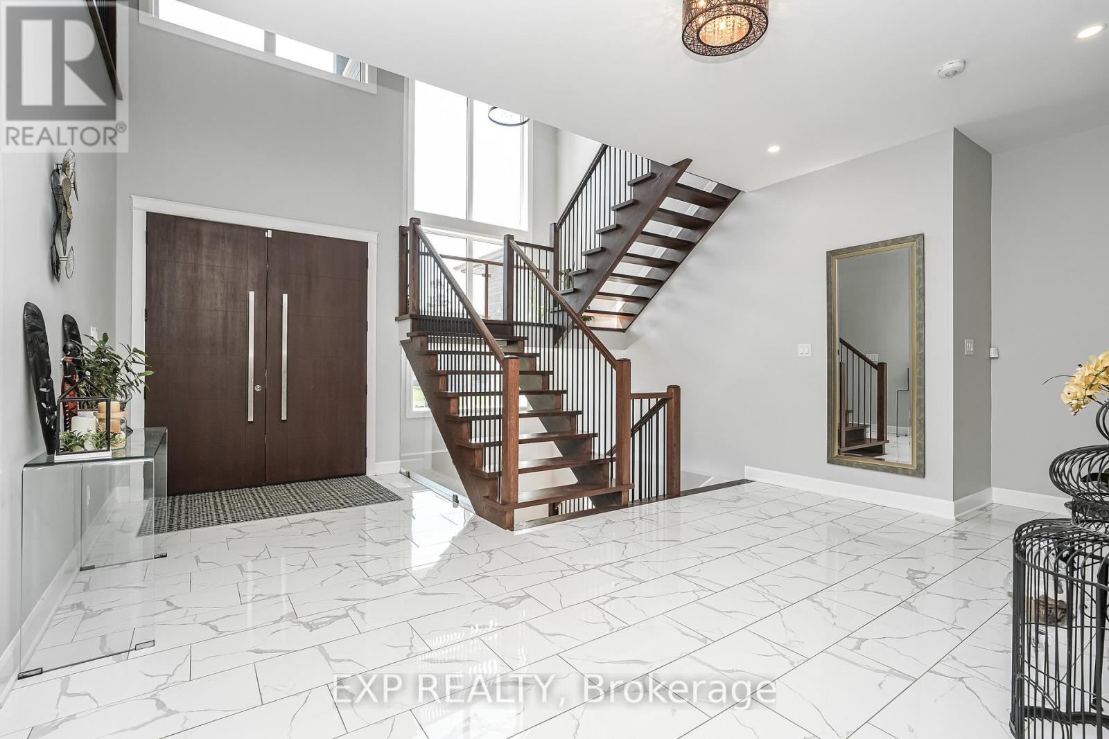 7 Phillip Drive