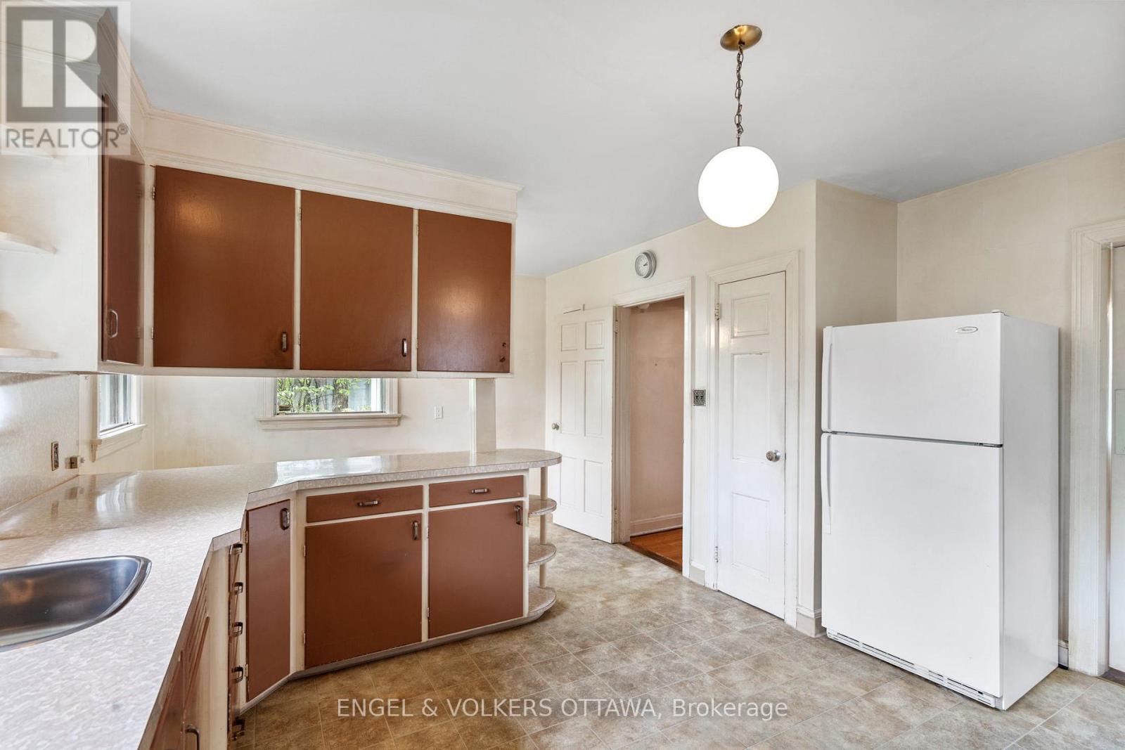 238 Island Park Drive