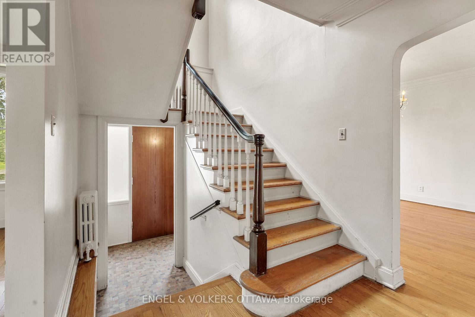 238 Island Park Drive