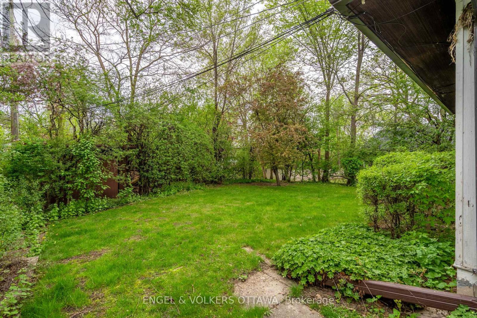 238 Island Park Drive