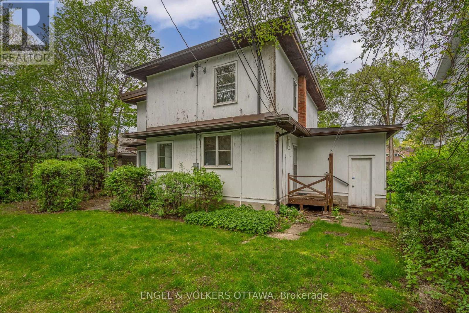 238 Island Park Drive