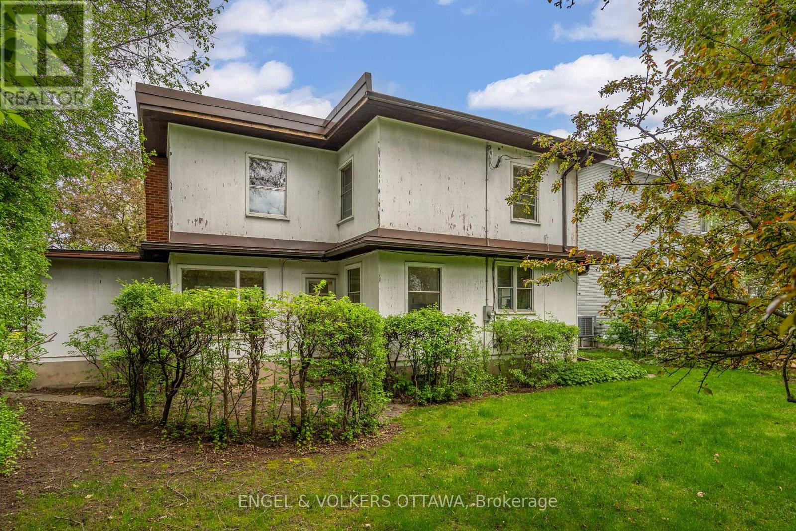 238 Island Park Drive