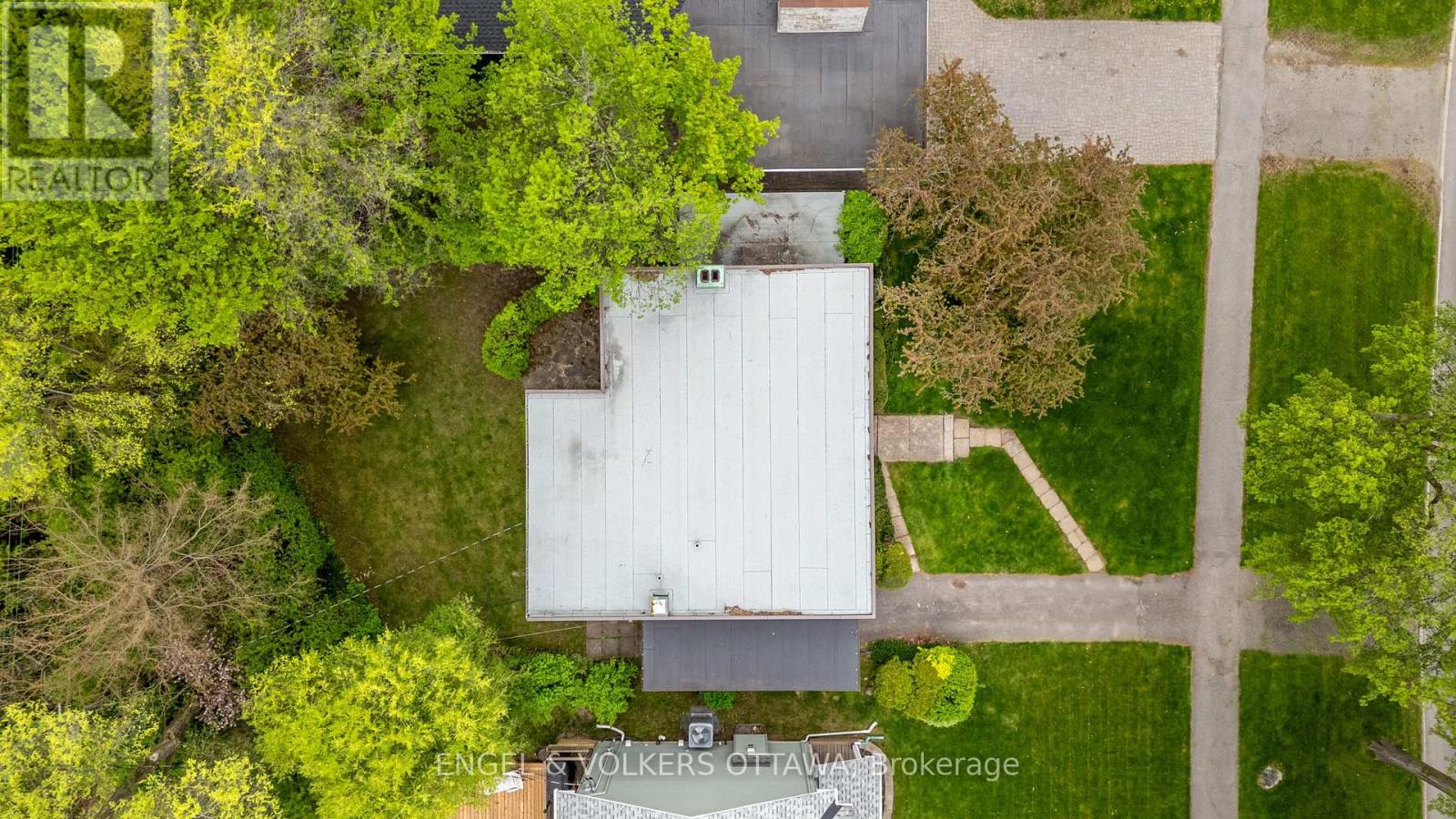 238 Island Park Drive