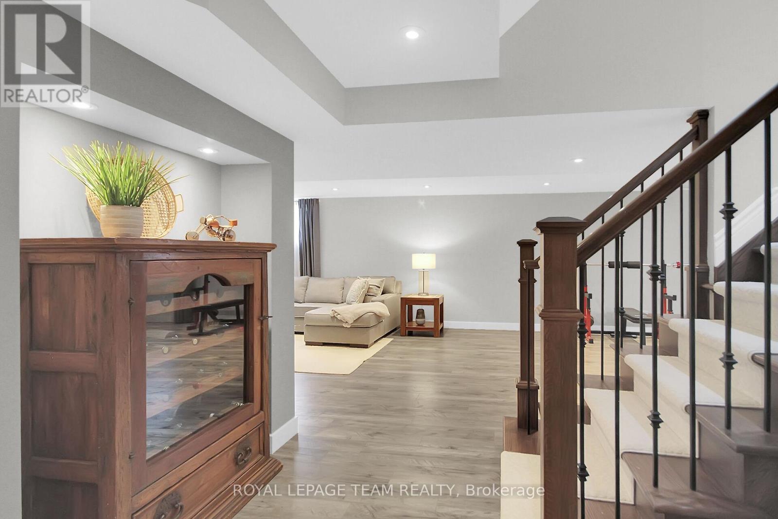441 Blackleaf Drive