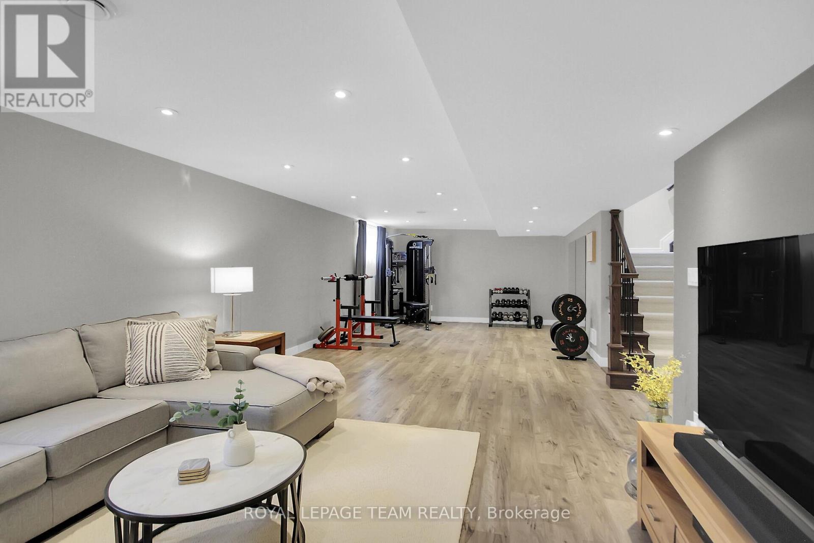 441 Blackleaf Drive