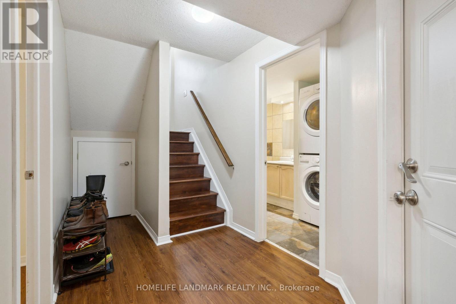 1856 Sunland Drive