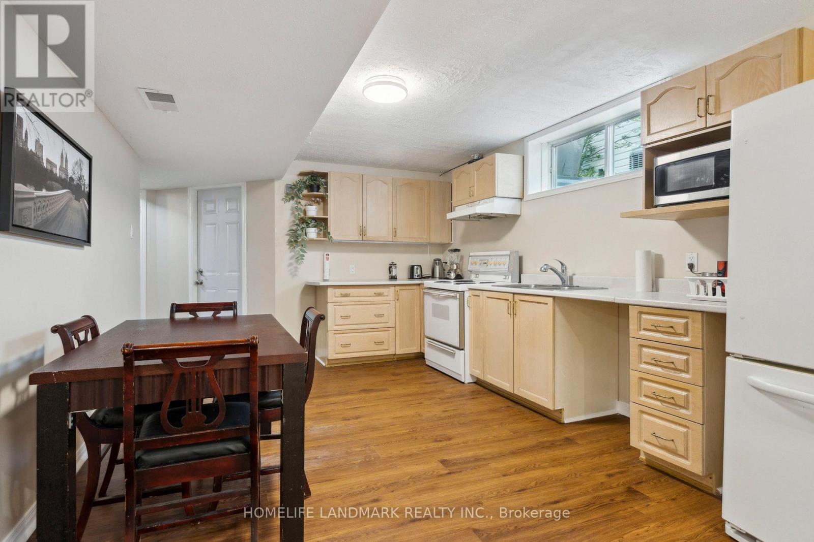 1856 Sunland Drive
