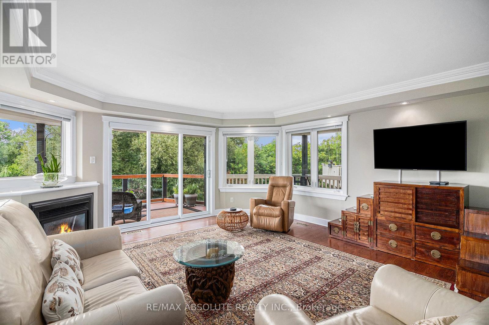 47 Robinson Avenue