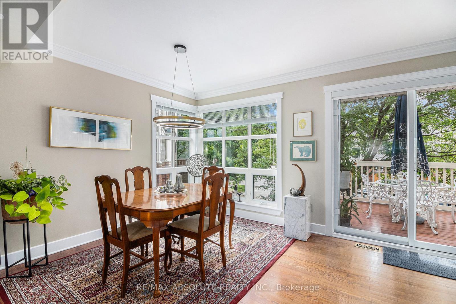 47 Robinson Avenue