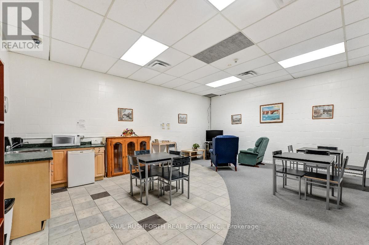 1504 - 2000 Jasmine Crescent