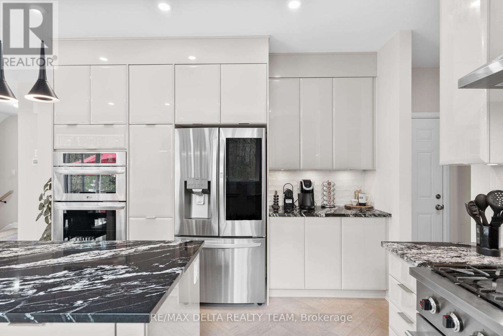 820 Mercier Crescent