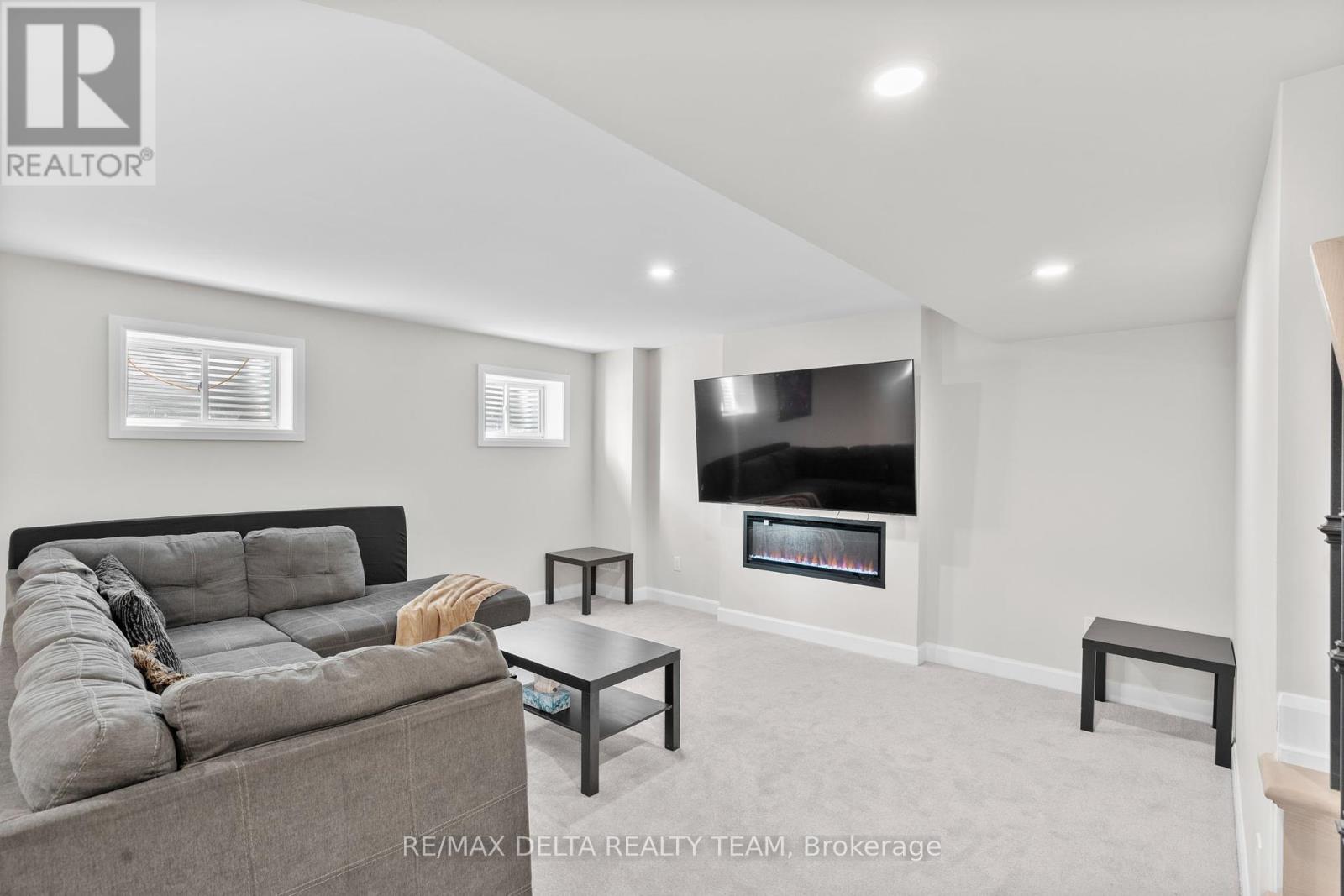820 Mercier Crescent