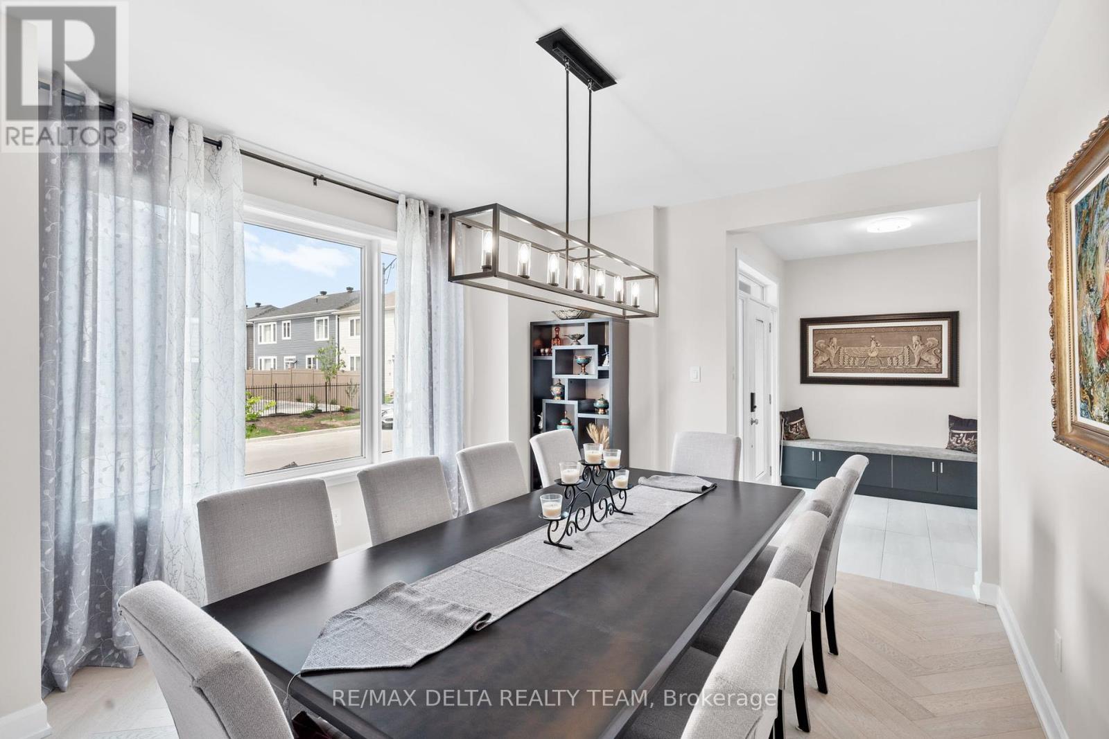 820 Mercier Crescent