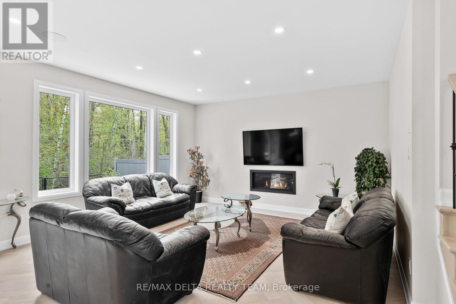 820 Mercier Crescent