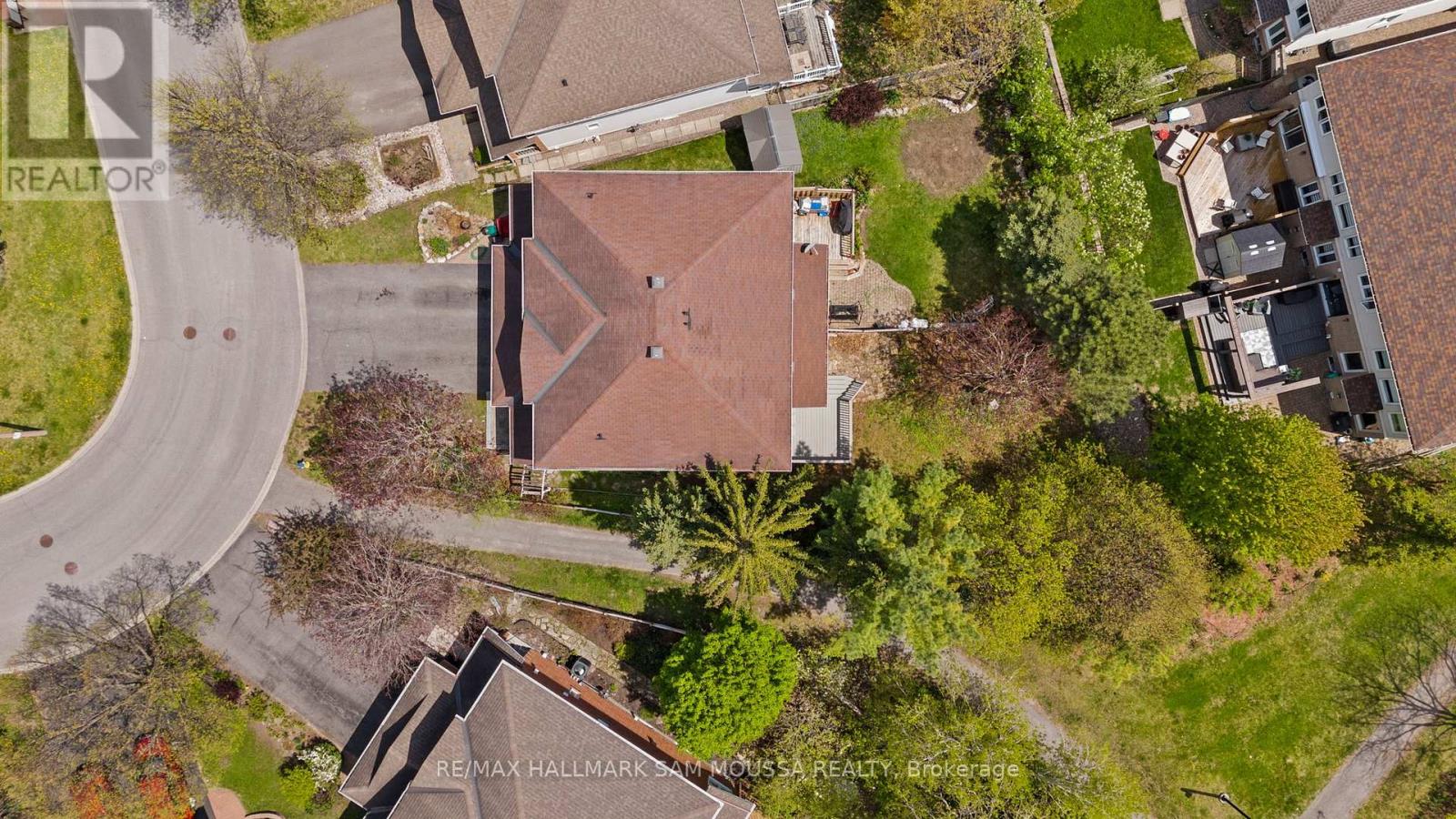 11 Highmont Court