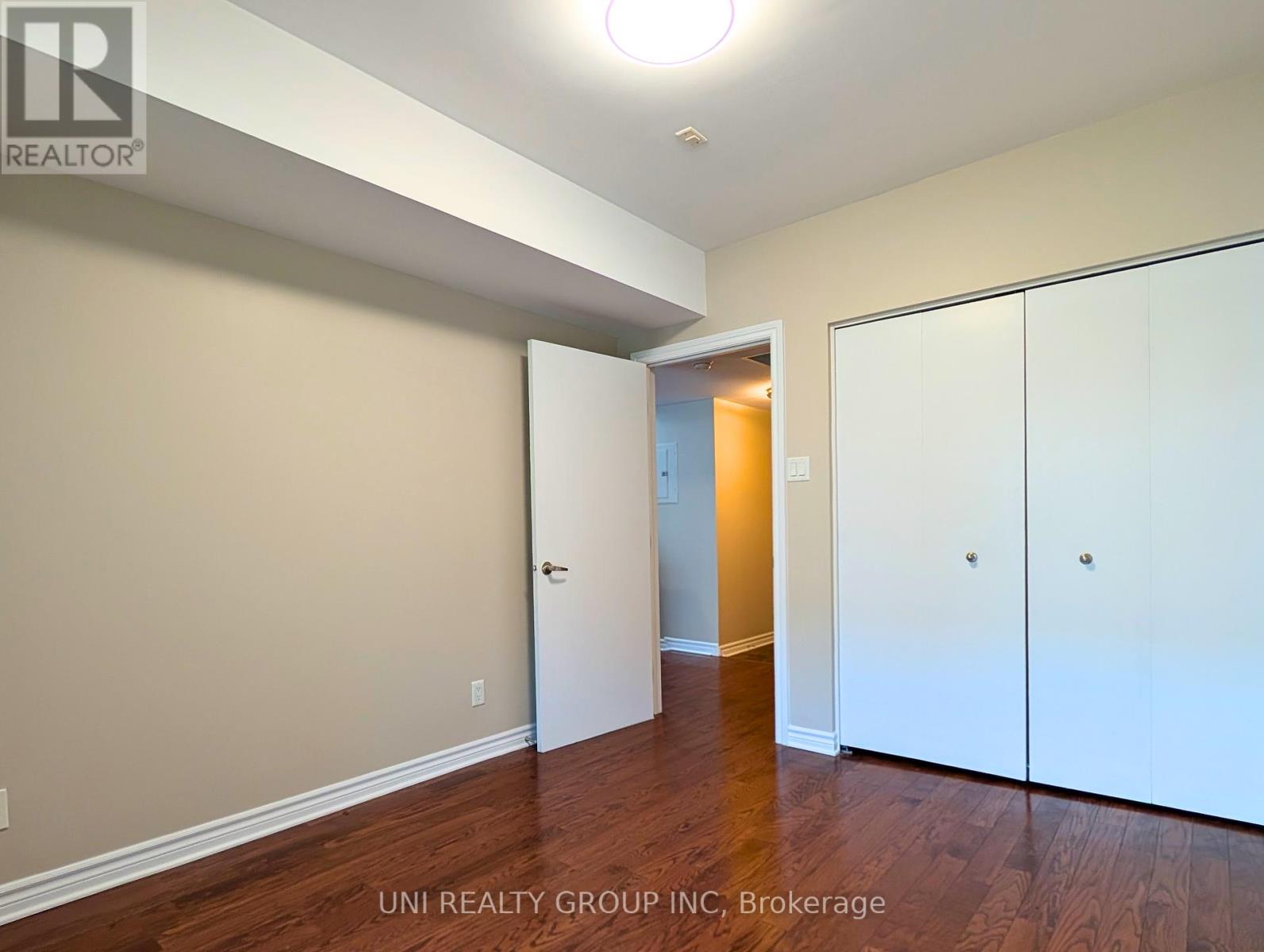 409 - 250 Lett Street