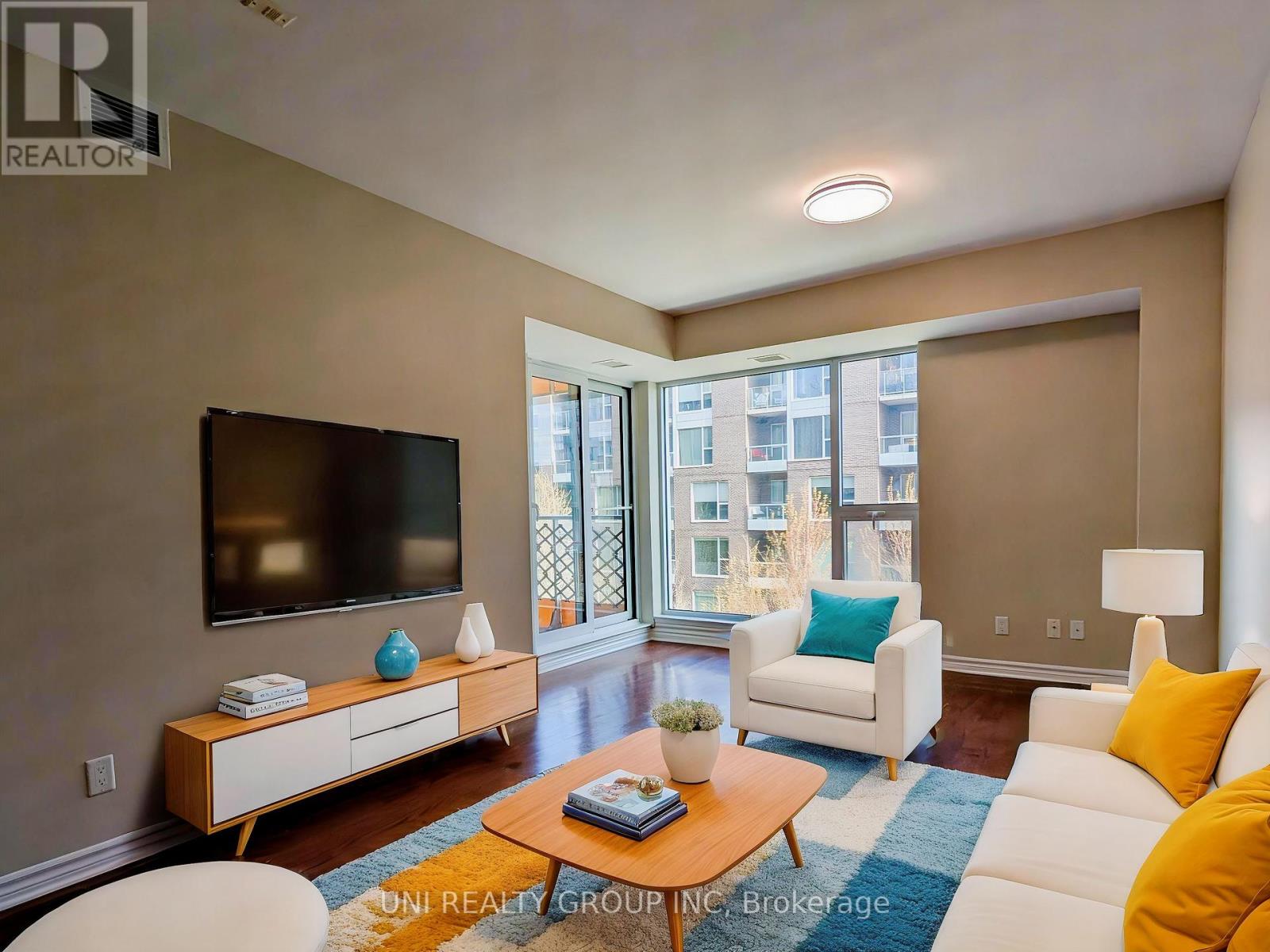 409 - 250 Lett Street