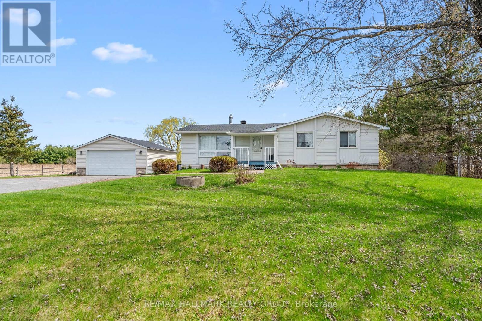 3756 Dunrobin Road