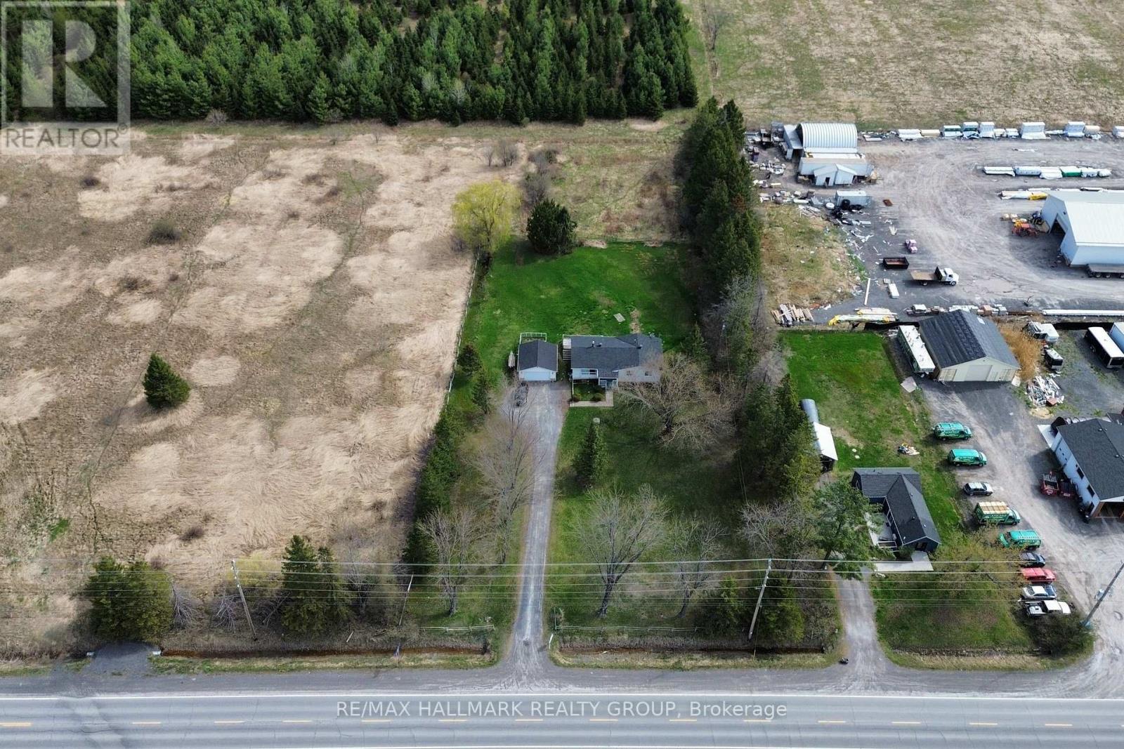 3756 Dunrobin Road