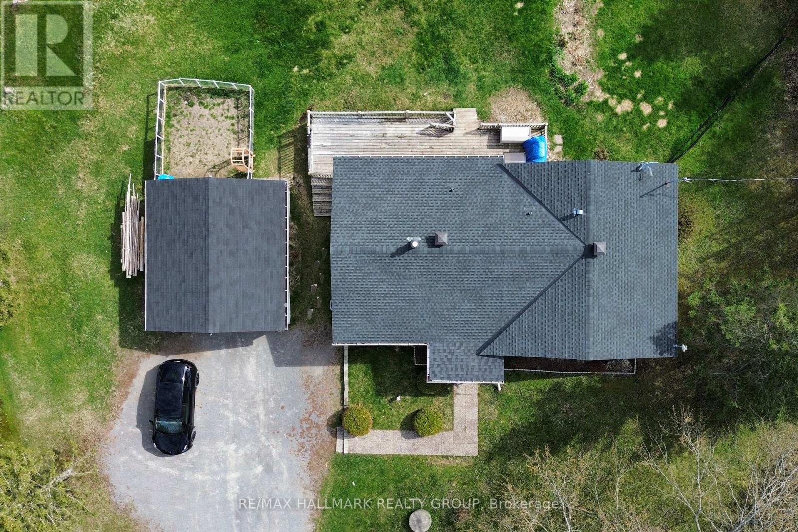 3756 Dunrobin Road