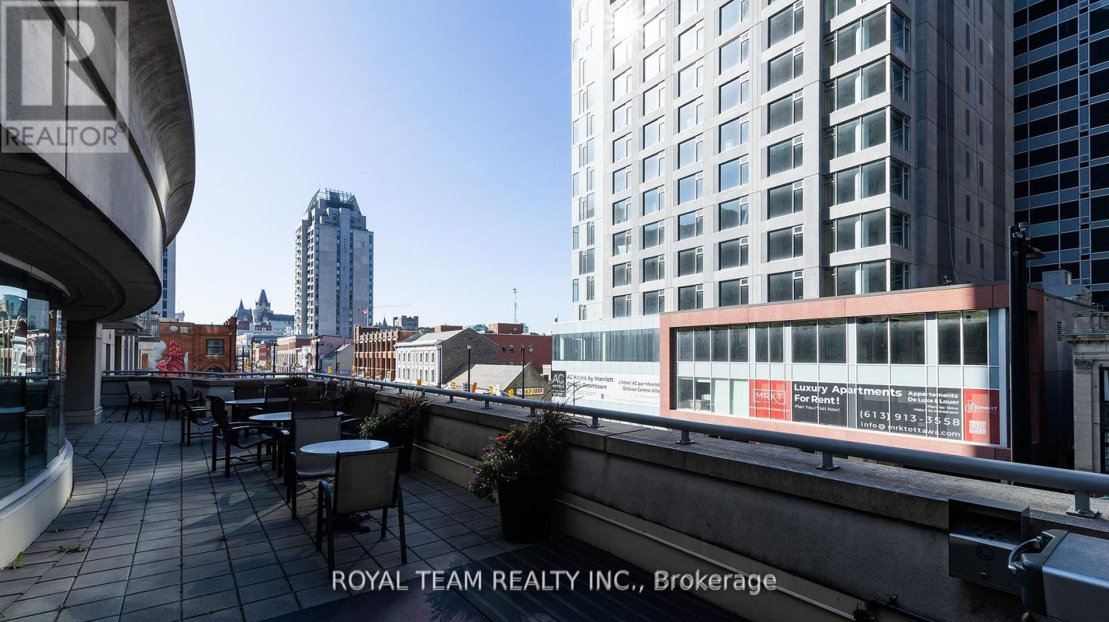 1903 - 234 Rideau Street