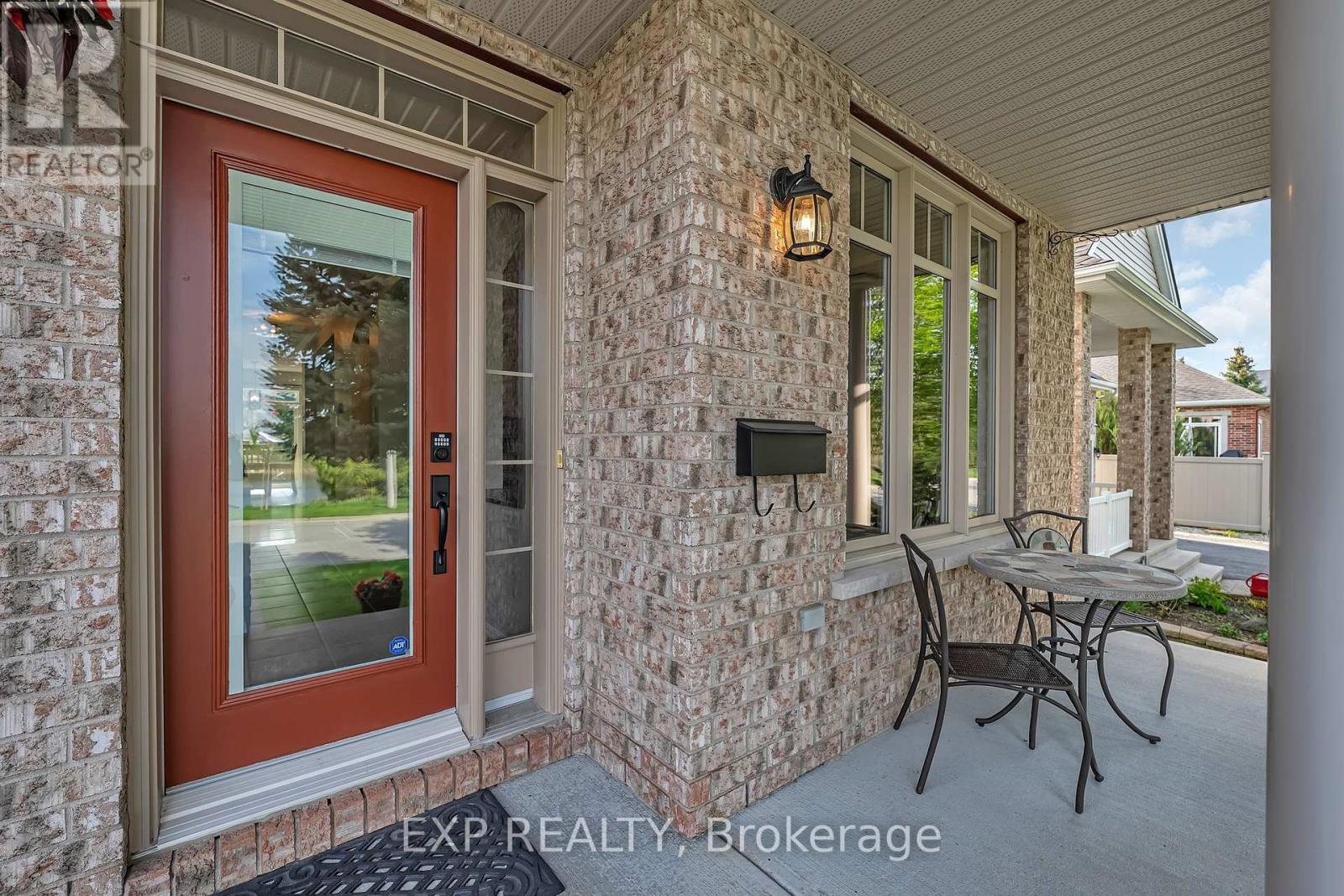 533 Dusty Miller Crescent