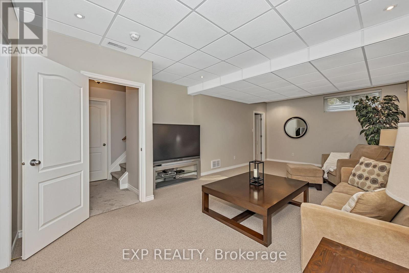 533 Dusty Miller Crescent