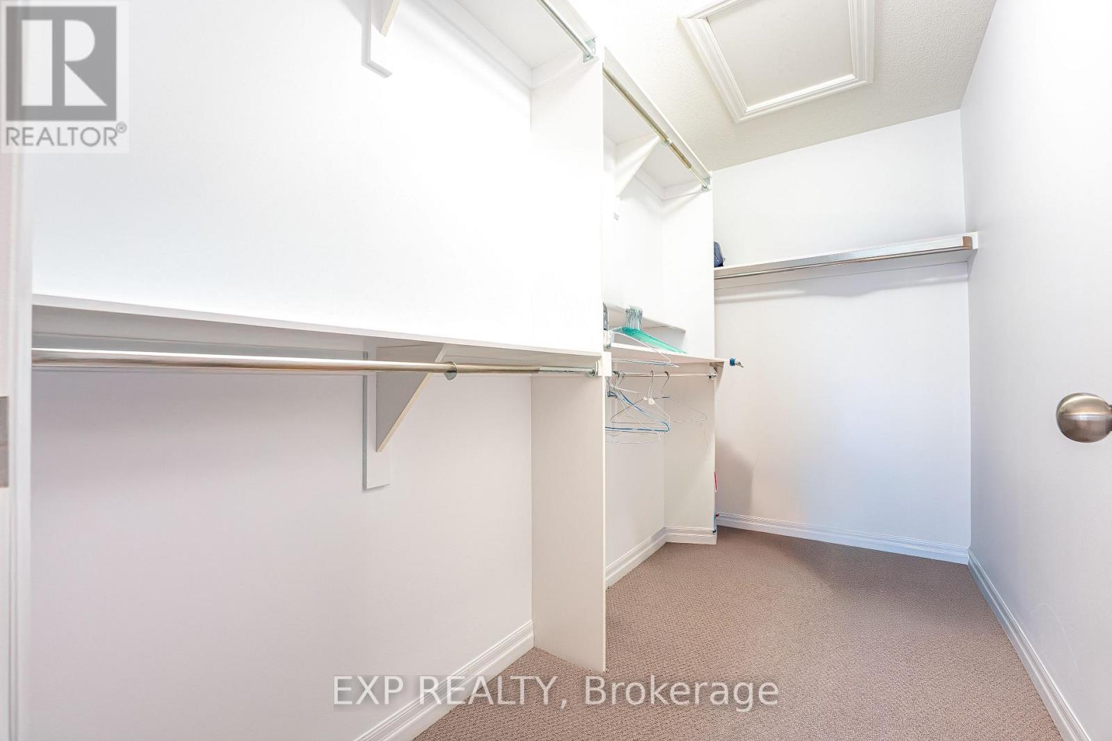 137 Hawkeswood Drive