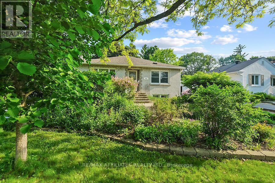 312 Mountbatten Avenue