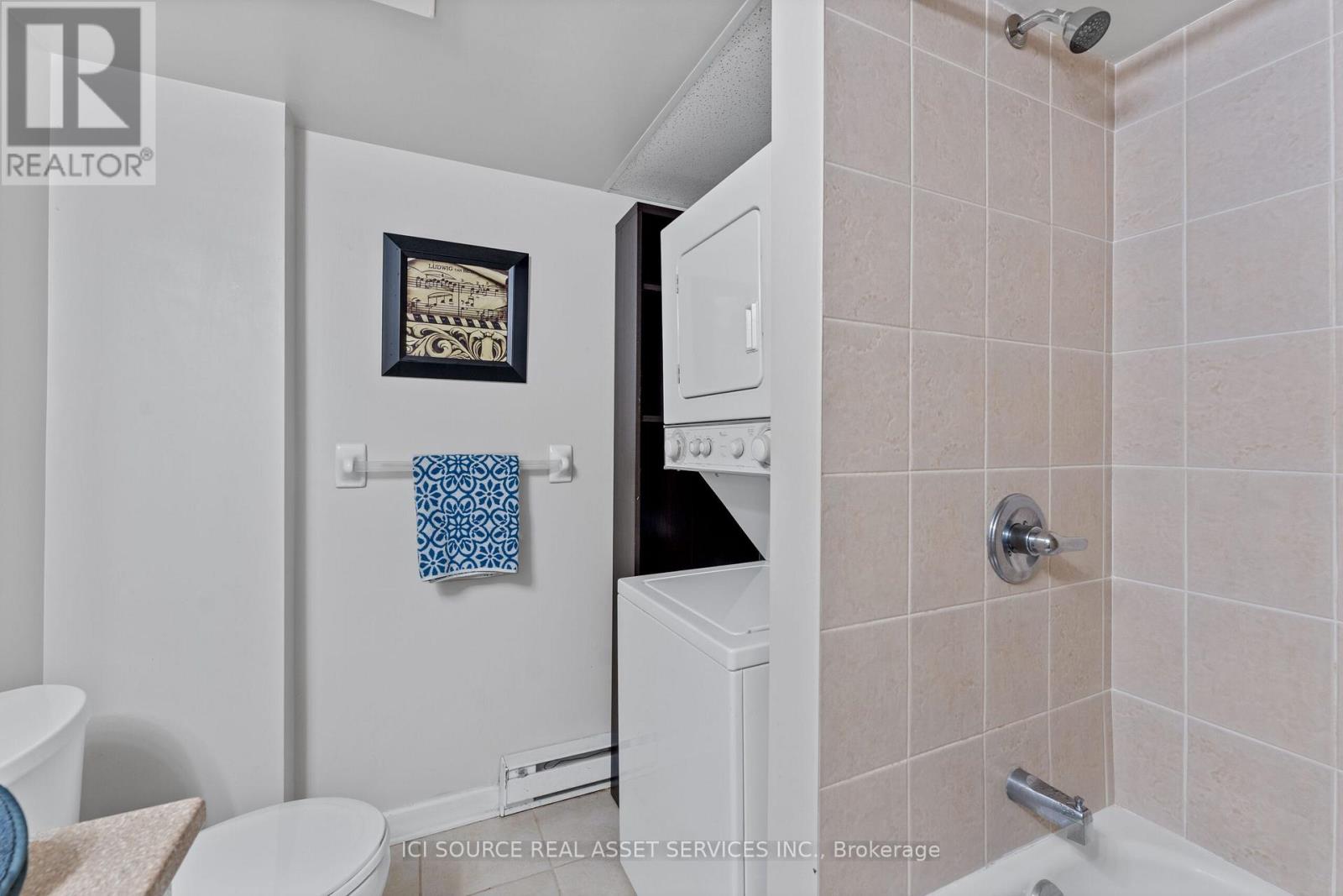 812 - 138 Somerset Street W