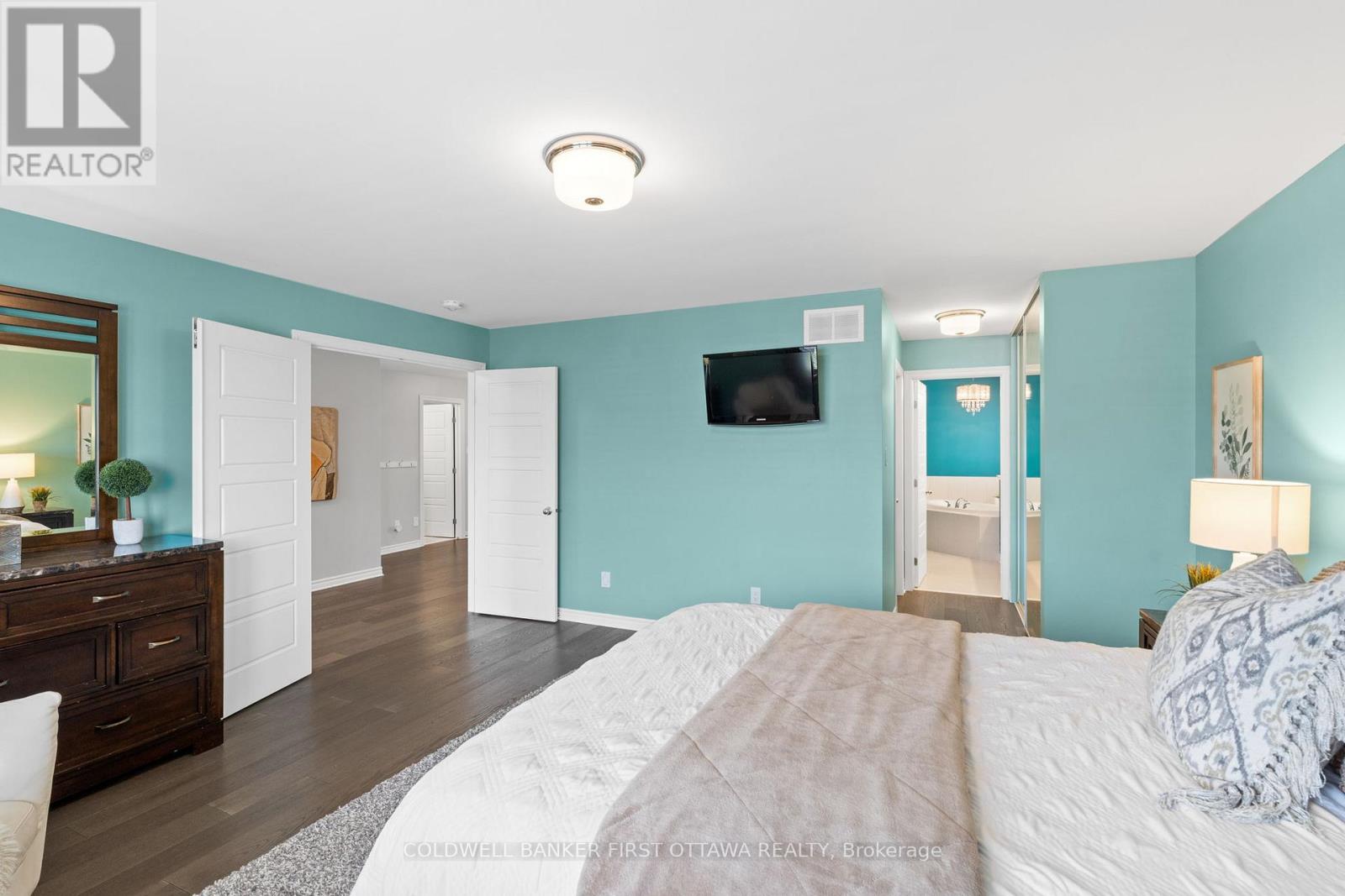 320 Brambling Way