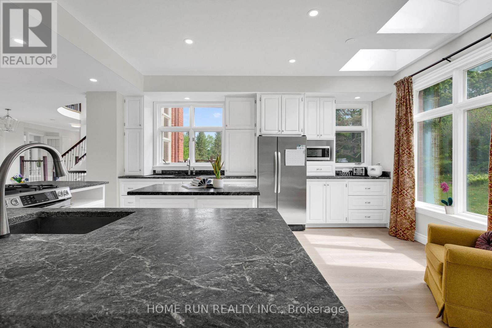 112 Lochcarron Crescent