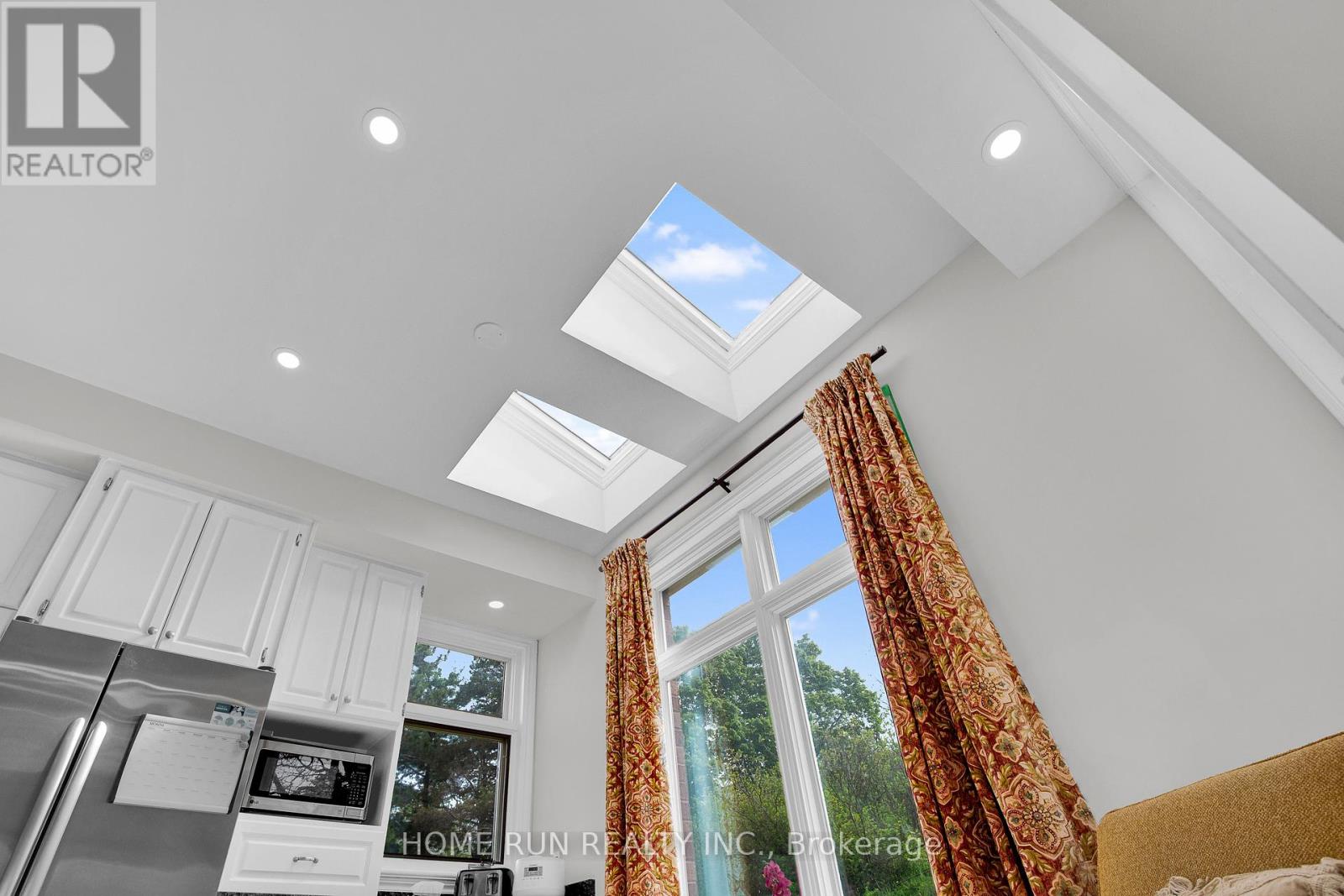 112 Lochcarron Crescent