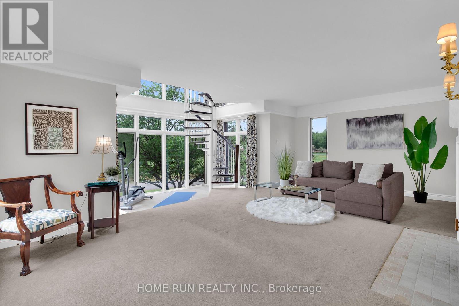112 Lochcarron Crescent