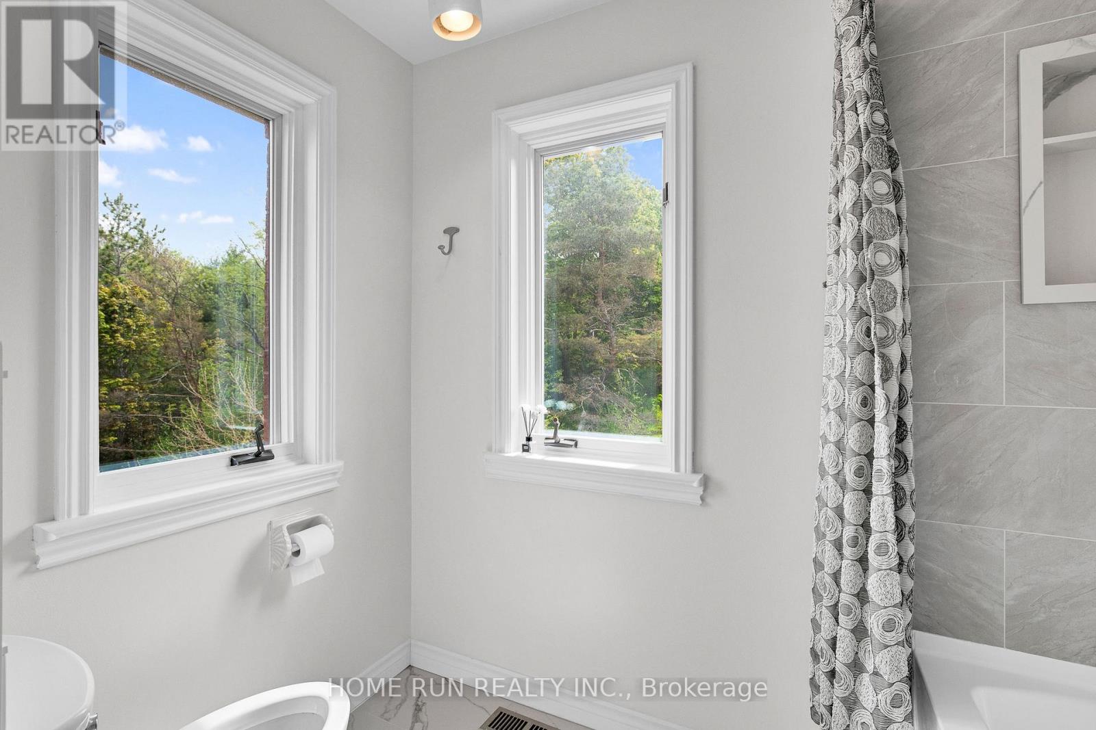 112 Lochcarron Crescent