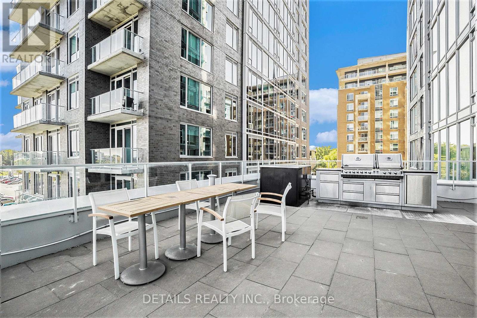 1703 - 111 Champagne Avenue S