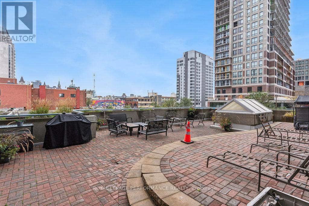 405 - 160 George Street