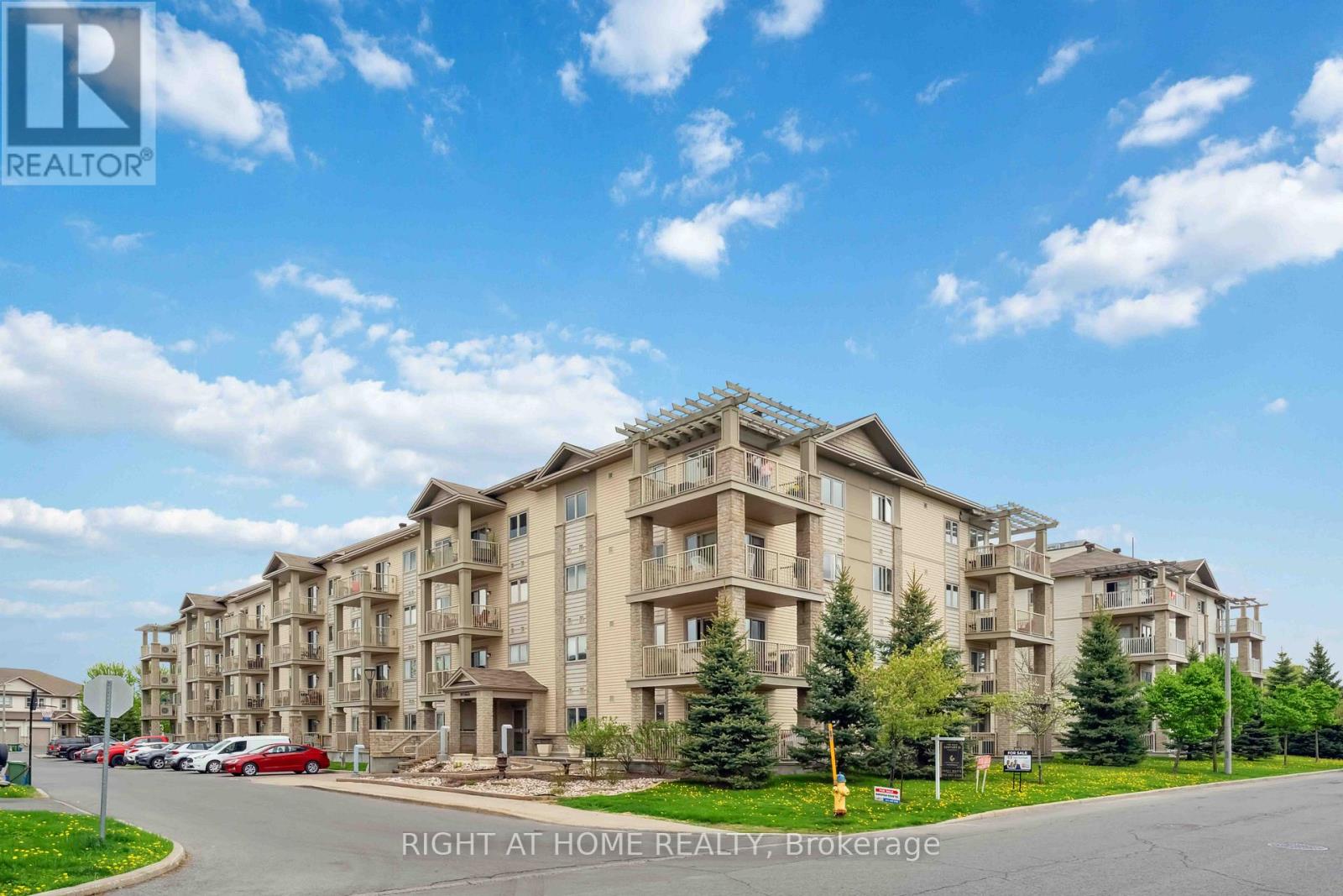 305 - 141 Potts Private