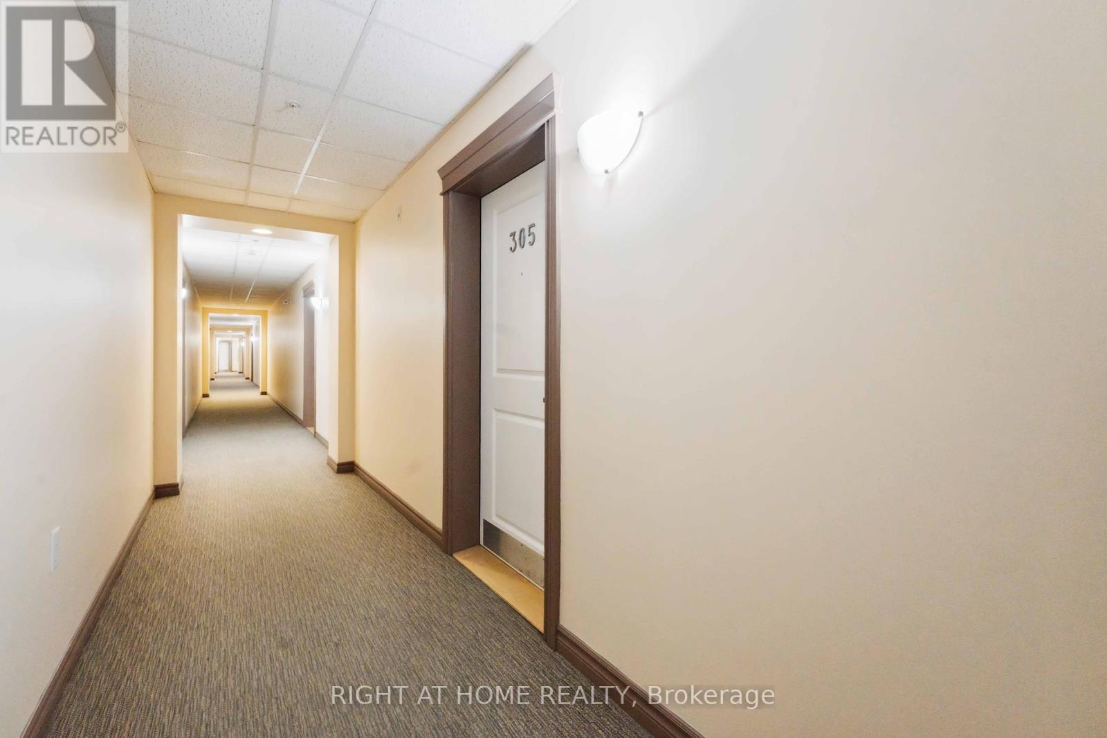 305 - 141 Potts Private