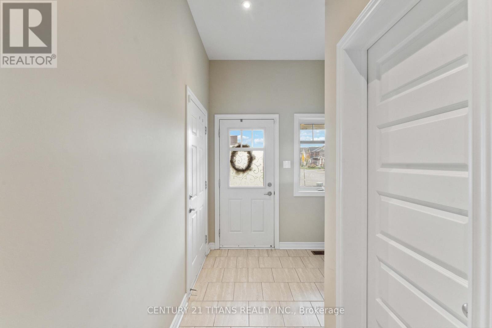 812 Ashenvale Way