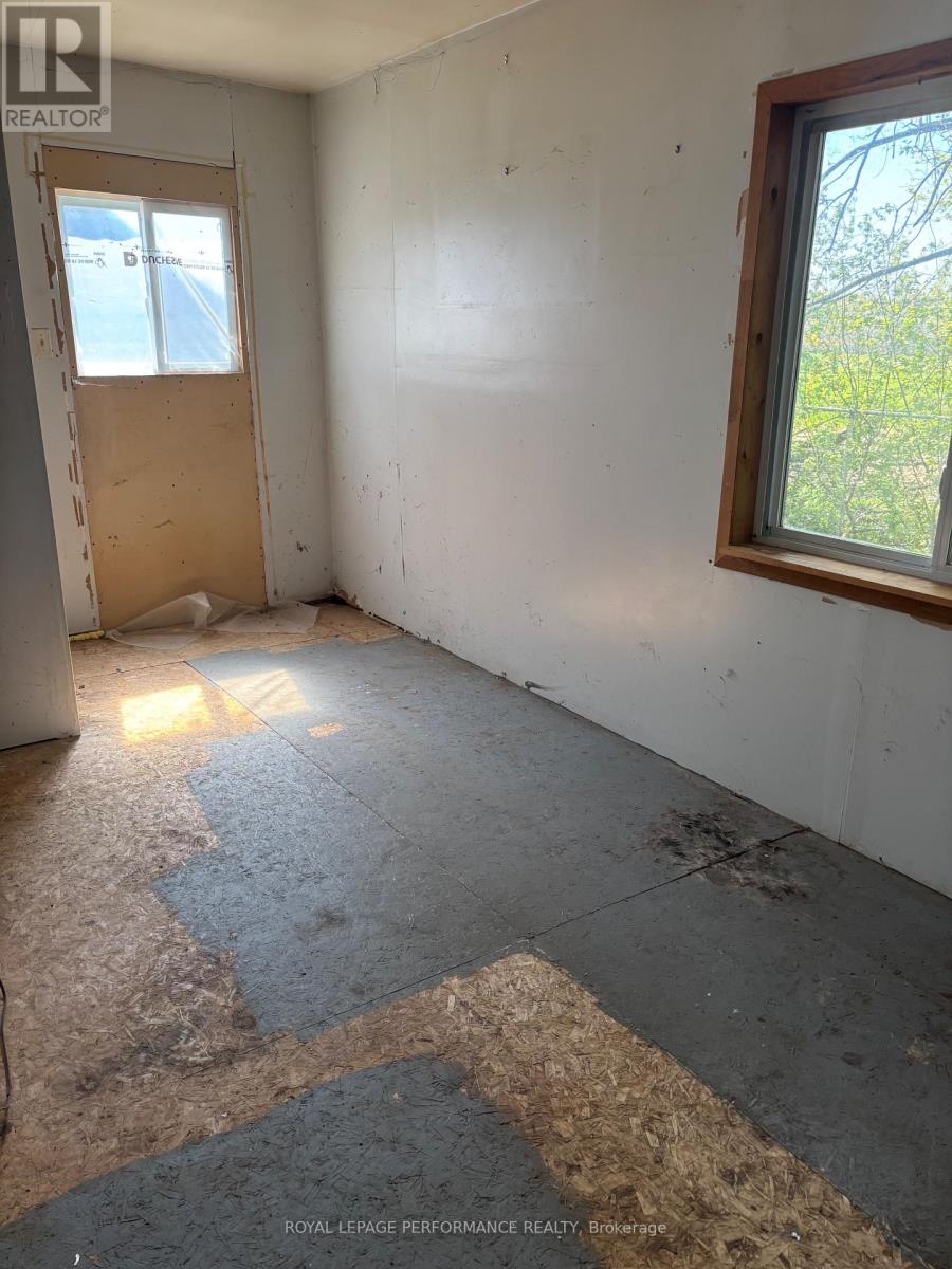 1540 Dwyer Hill Road