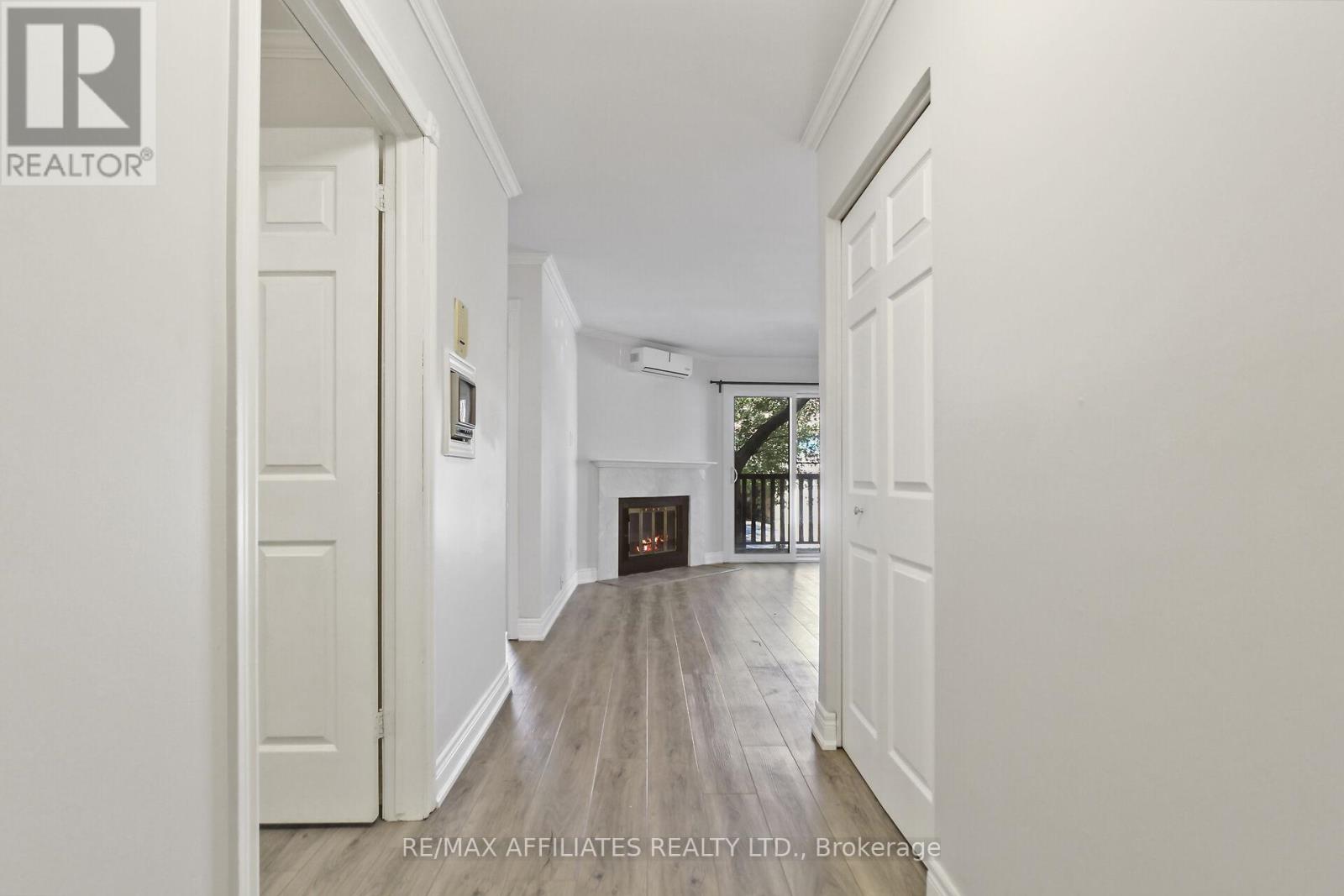 #1 - 160 Bruyere Street