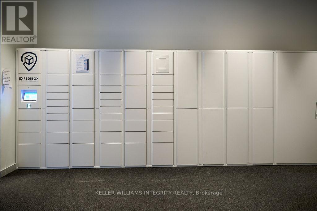 2009 - 340 Queen Street