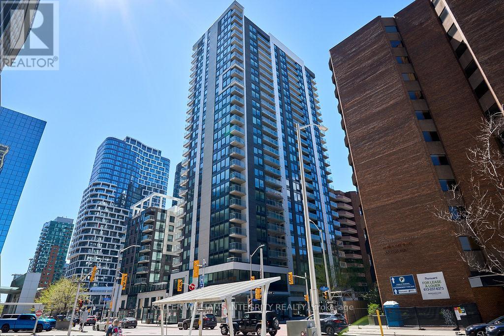 2009 - 340 Queen Street