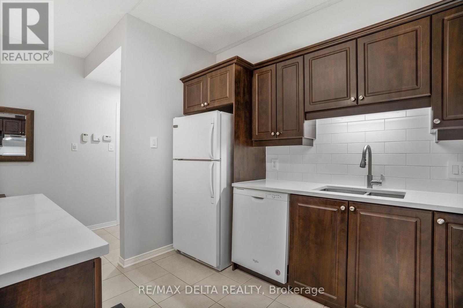 104 - 2360 Albert Street