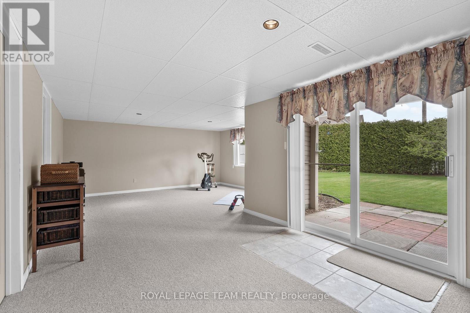 13 Eileen Crescent